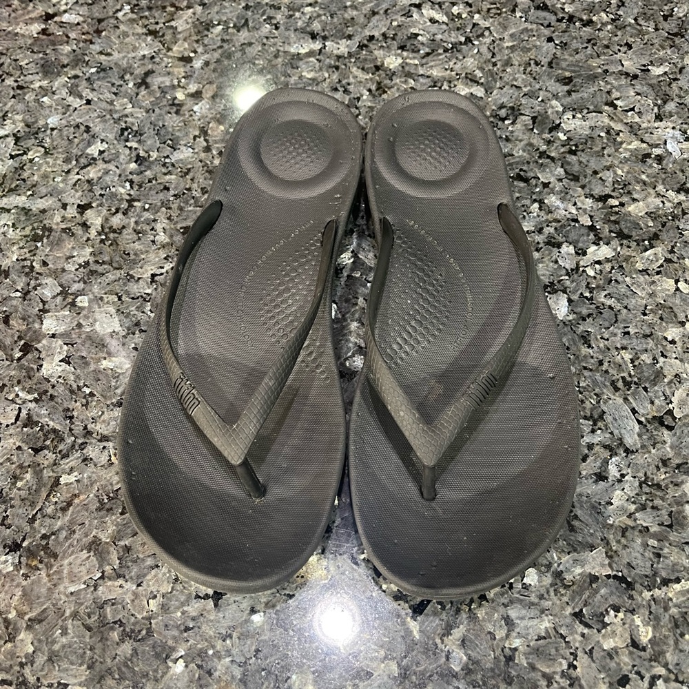 Fitflop Black Flip-Flops Cushion Comfort Technology Men’s Size 10